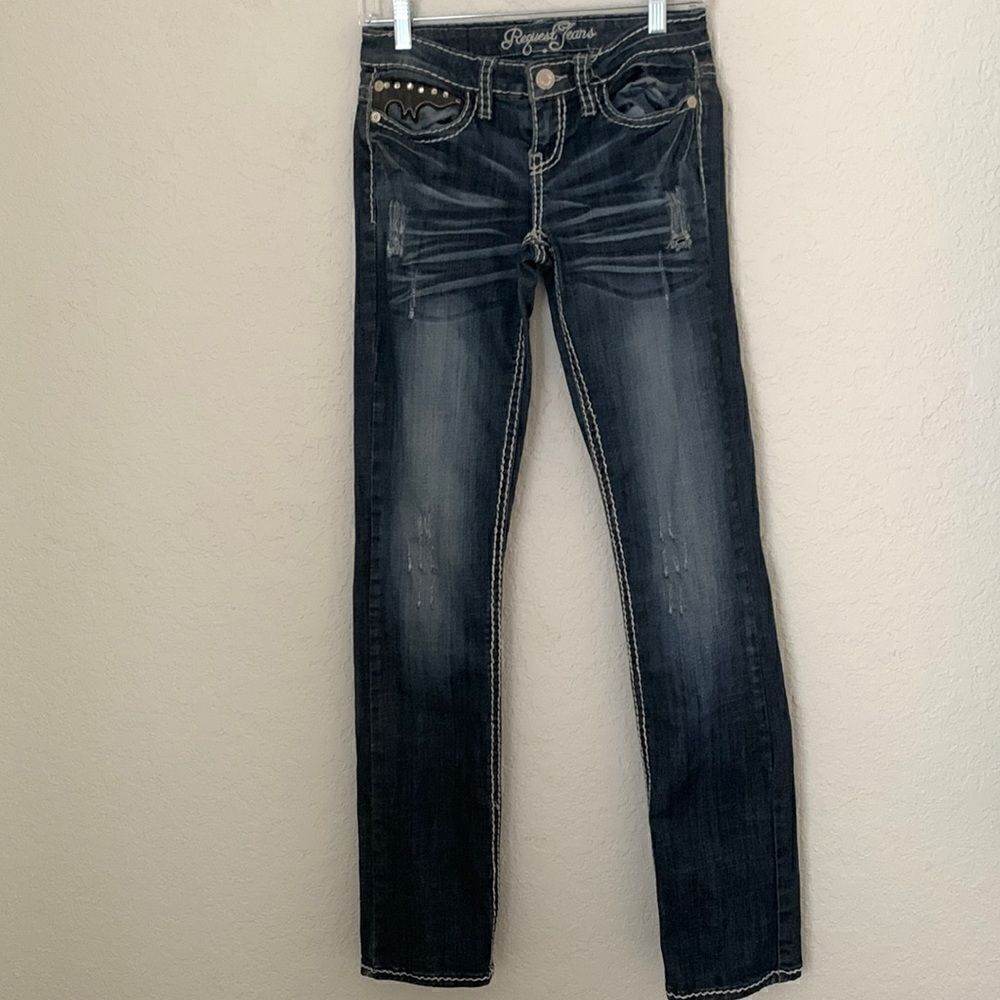 Request Embellished Distressed Women’s Jeans. Size 3/26